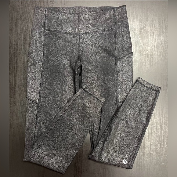 Lululemon Speed Up Tight *Foil 28" - Sz 6 - Picture 1 of 3